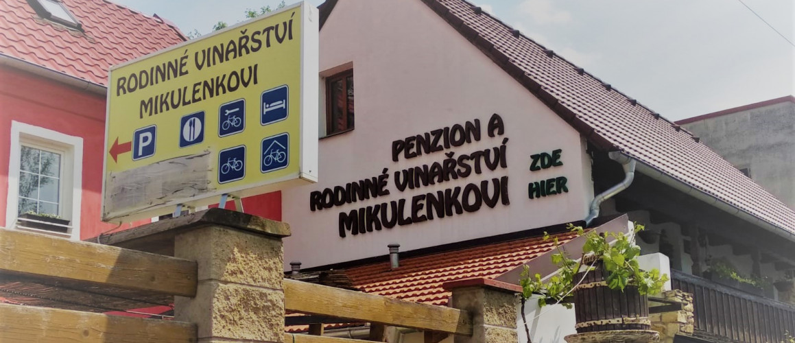 Rodinné vinařství Mikulenkovi - Velké Žernoseky (1).jpeg