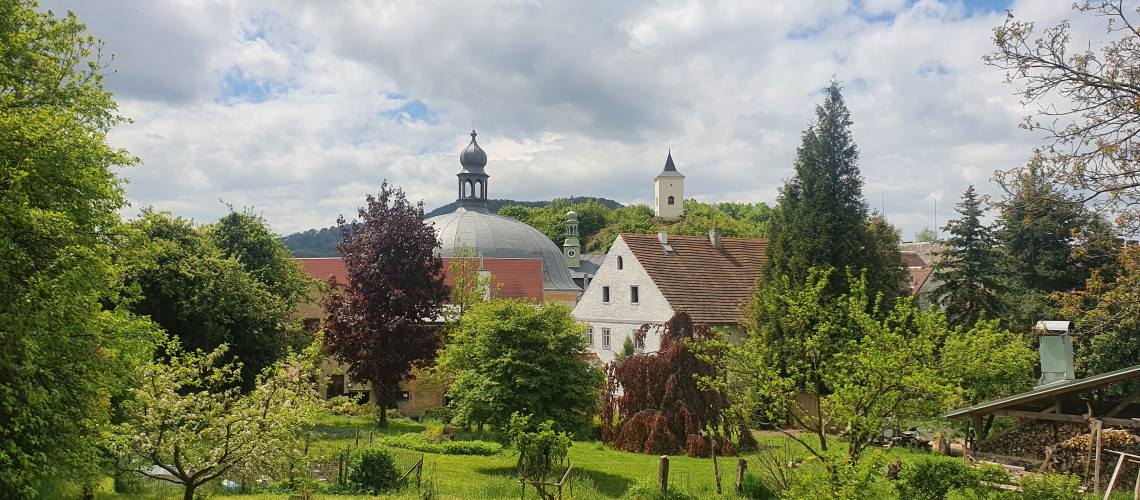 Levín_pohled ze zahrady.jpg